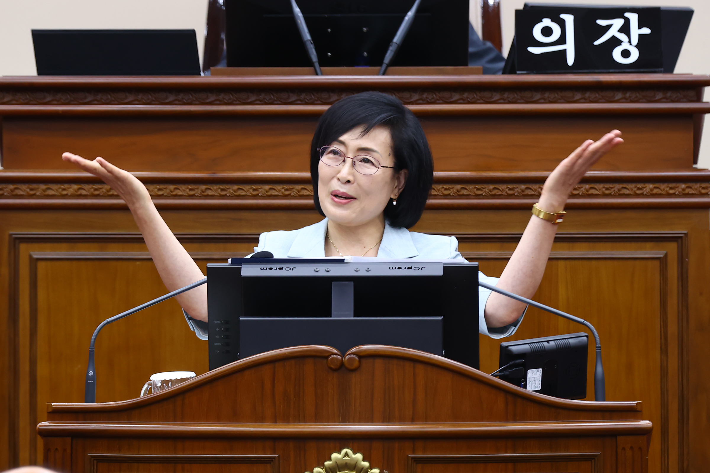 제338회 본회의 도정질문